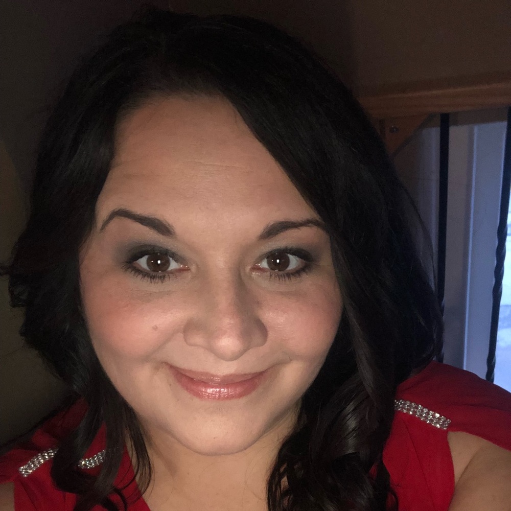 Meet your Posher, Monica